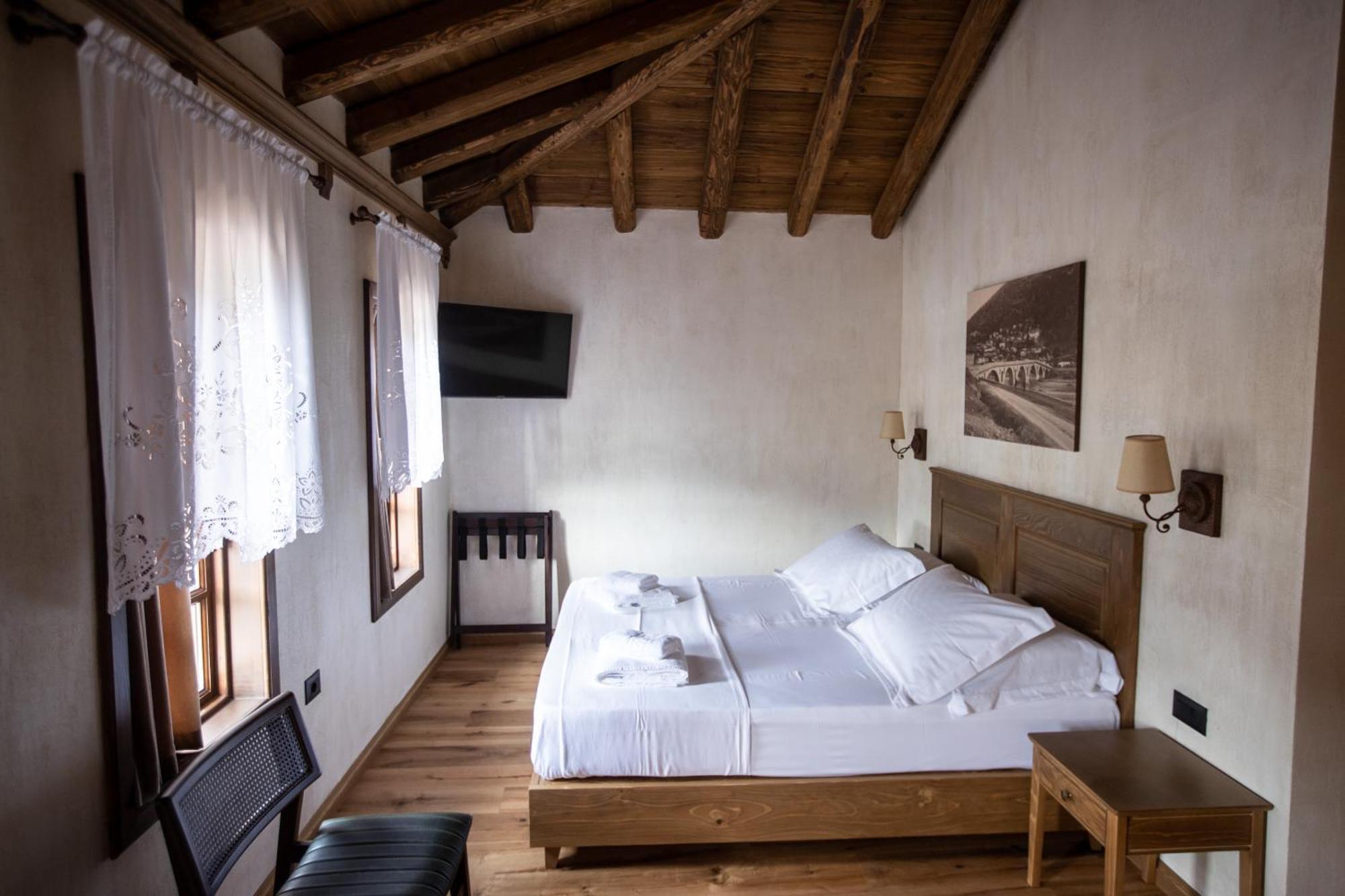 Vista Boutique Hotel 培拉特 外观 照片