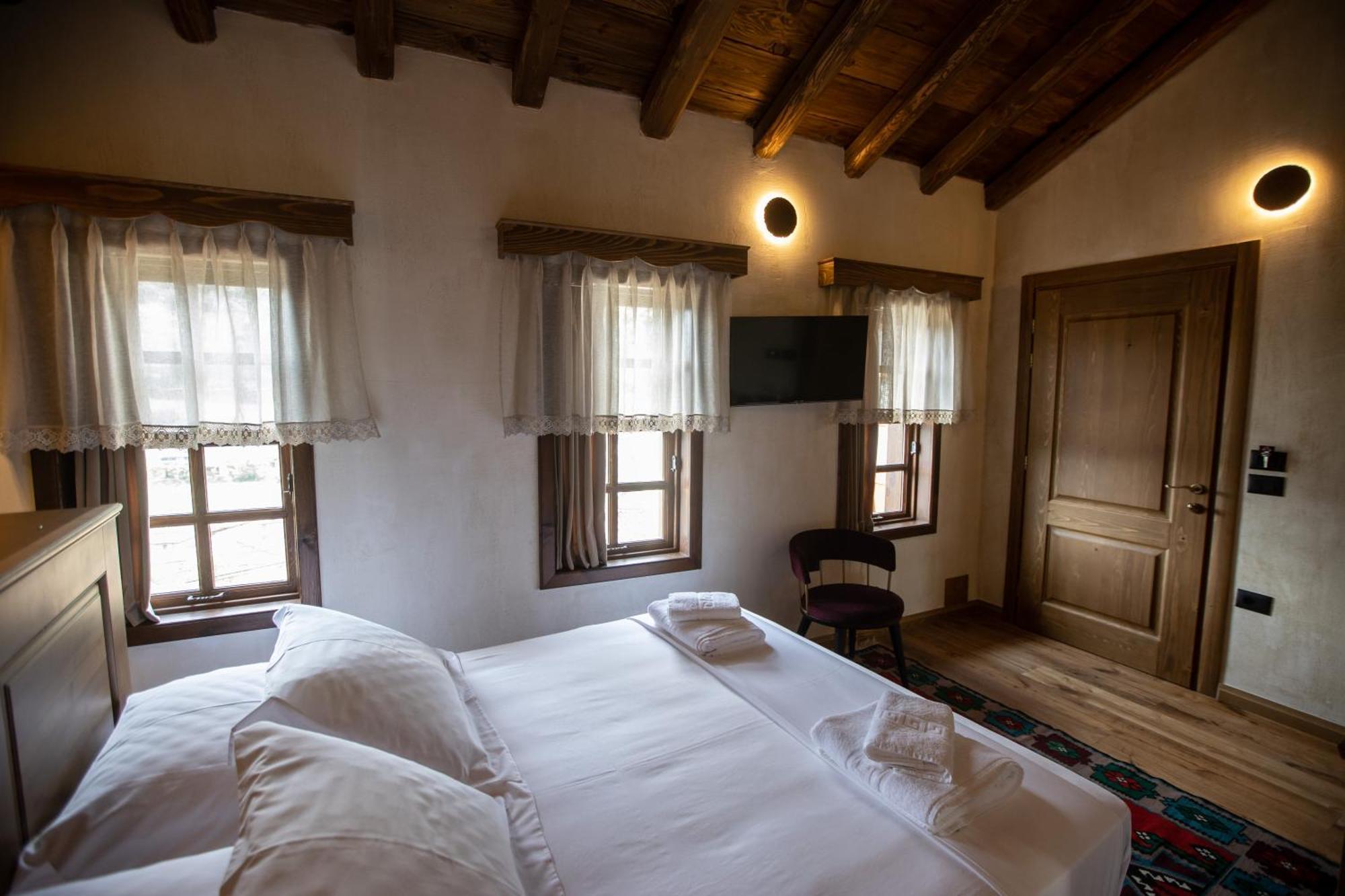 Vista Boutique Hotel 培拉特 外观 照片
