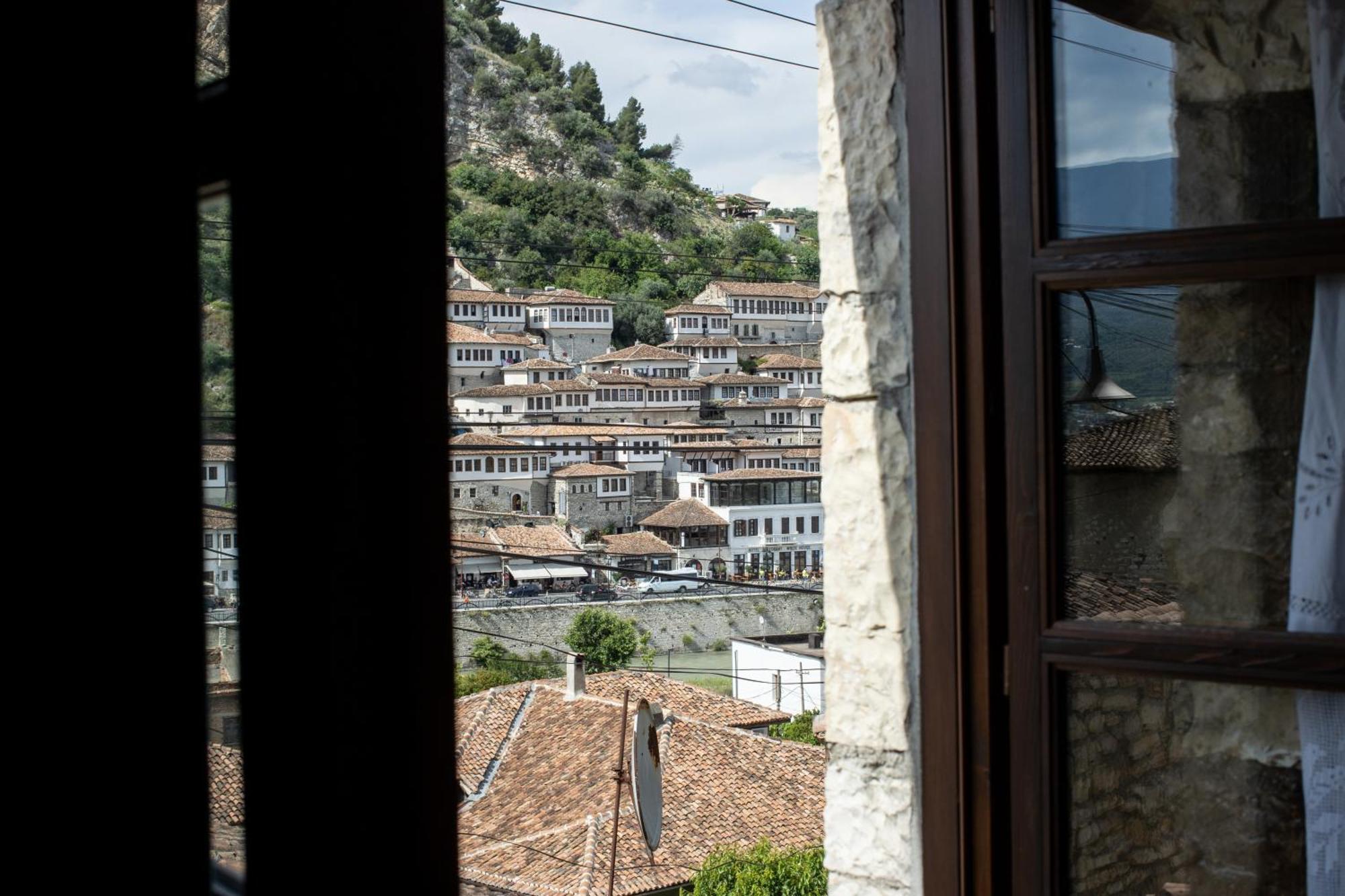 Vista Boutique Hotel 培拉特 外观 照片