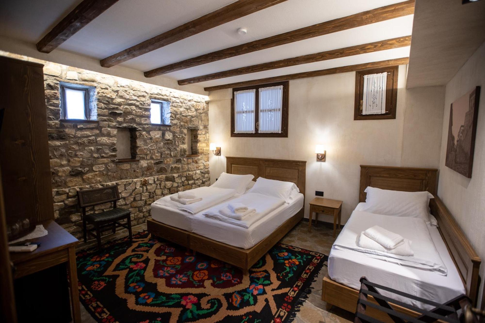 Vista Boutique Hotel 培拉特 外观 照片