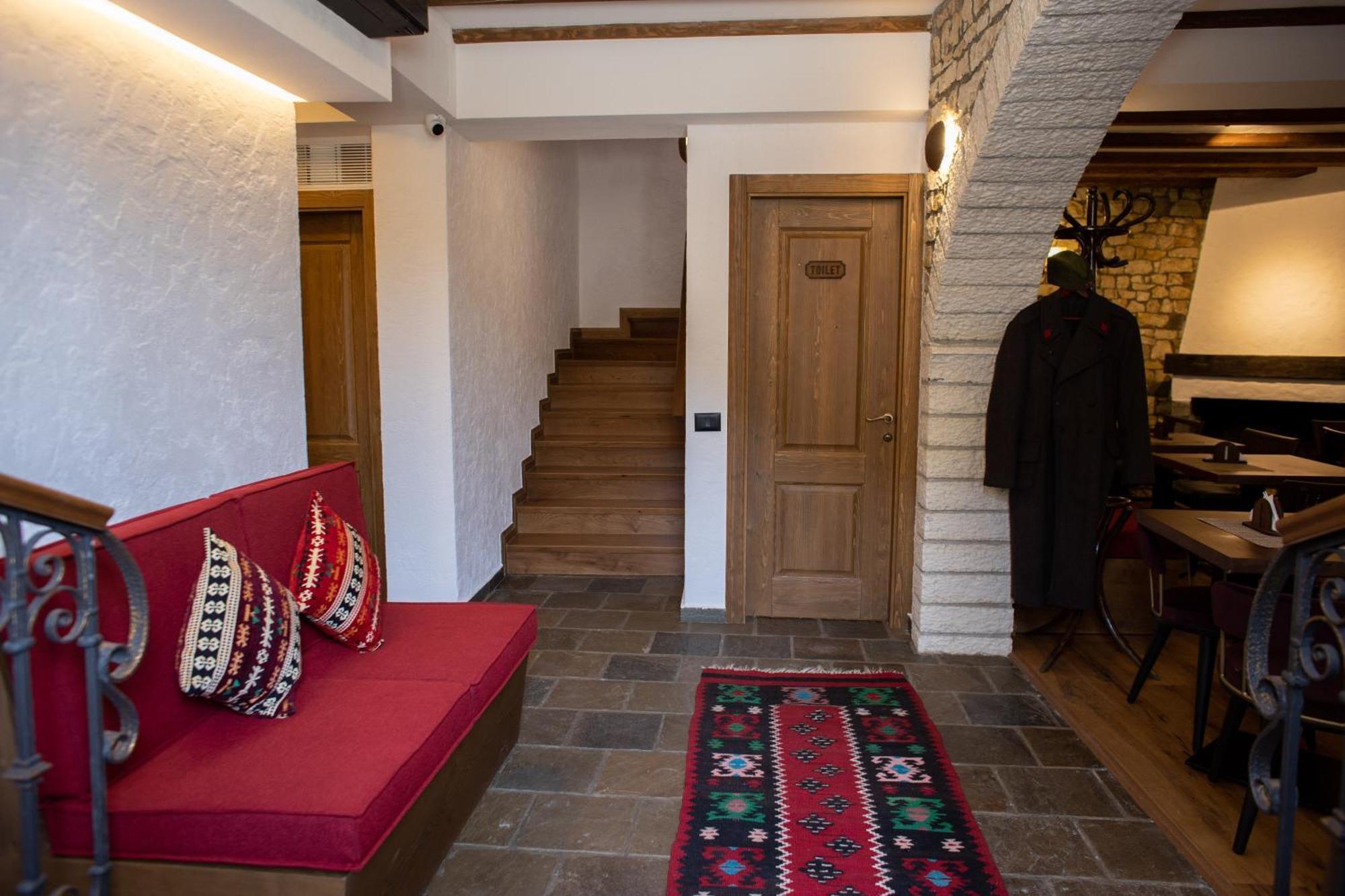 Vista Boutique Hotel 培拉特 外观 照片