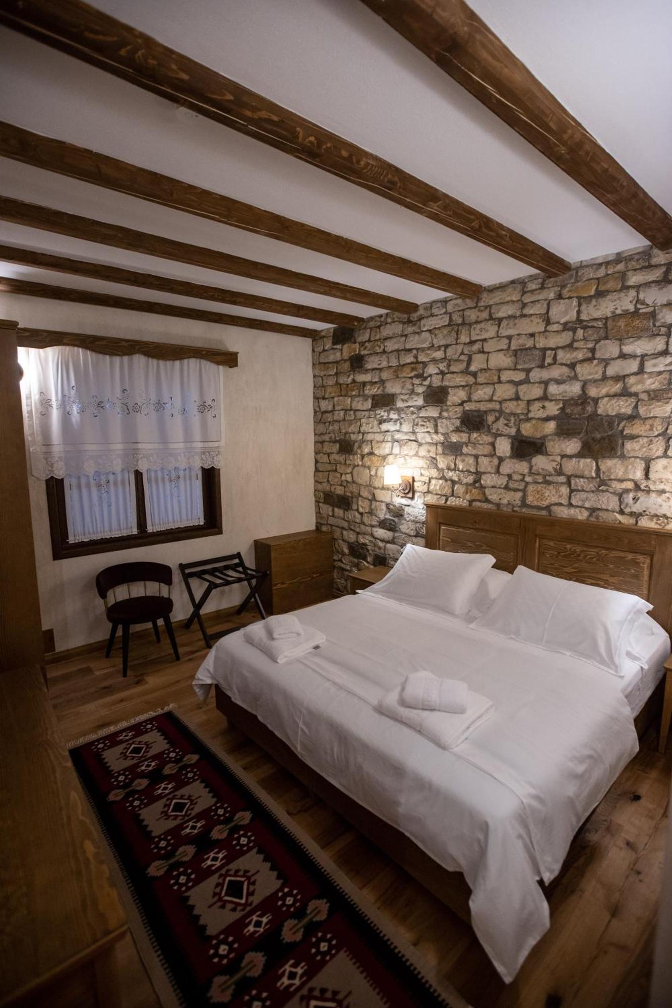 Vista Boutique Hotel 培拉特 外观 照片