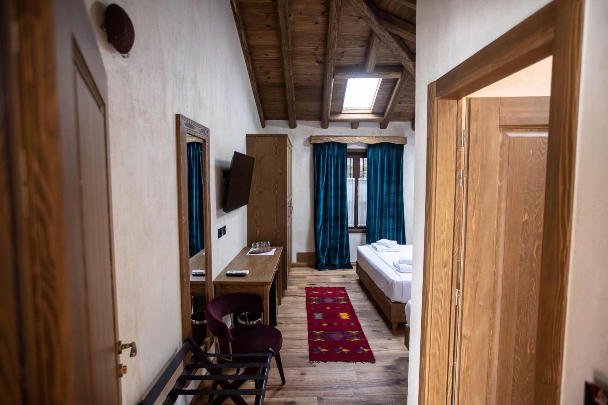 Vista Boutique Hotel 培拉特 外观 照片