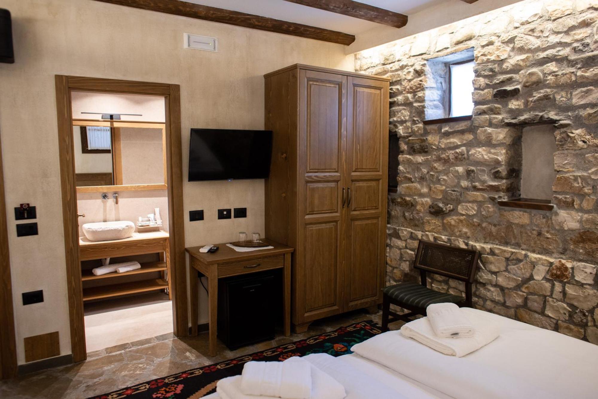 Vista Boutique Hotel 培拉特 外观 照片